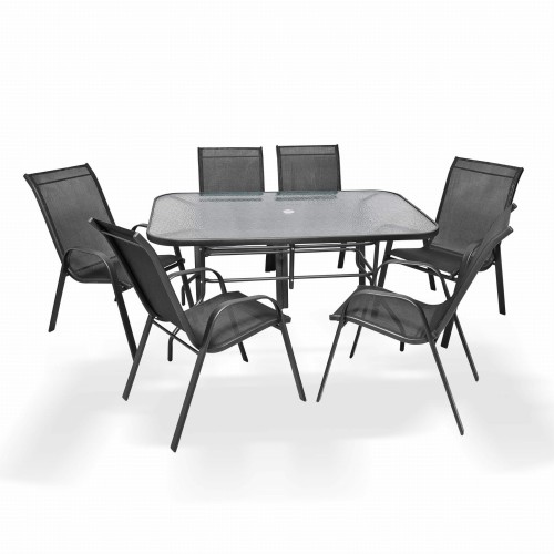 Zestaw mebli ogrodowych Bistro. Stół i 6 krzeseł na białym tle.