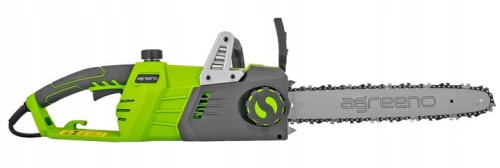 Pilarka łańcuchowa marki Agreeno utrzymana w zielono-szarej kolorystyce z elementami czarnymi, takimi jak uchwyt, obudowa silnika i przewód zasilający, na białym tle - ujęcie nr 8