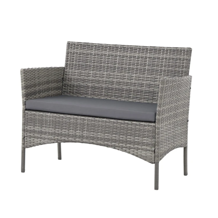 Szara dwuosobowa sofa na białym tle - ujęcie nr 2
