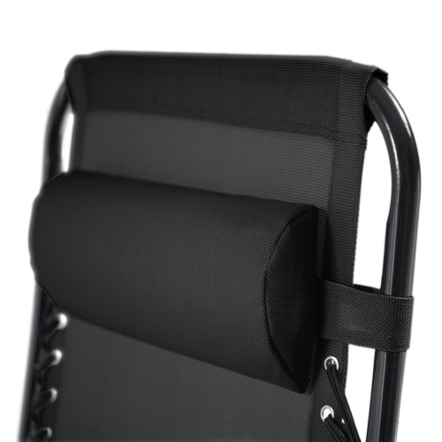 Zbliżenie na zagłówek i materiał fotela plażowego.