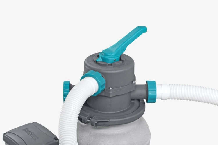 Szaro-turkusowy zestaw pompy piaskowej BESTWAY 58497 na białym tle - ujęcie nr 5