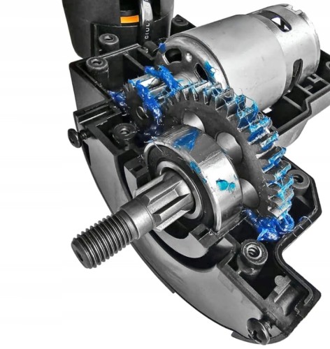 Kluczowe elementy układu napędowego, odpowiedzialne za przekazywanie mocy z silnika do narzędzia roboczego.