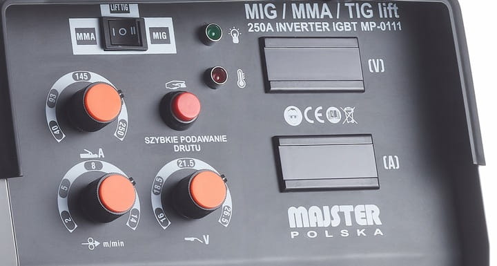 Wyświetlacz: Wskaźnik wysterowania (A). Regulacja prądu spawania. Funkcja obniżenia napięcia spoczynkowego. Wybór trybu pracy MMA / TIG / MIG MAG.