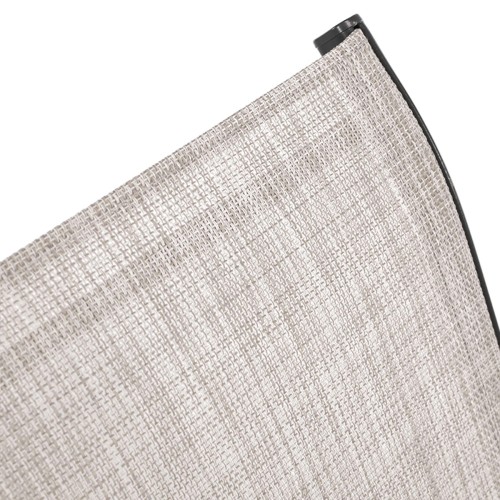 Połączenie siedziska z ramą, ukazujące materiał tekstylny i konstrukcję mocowania.