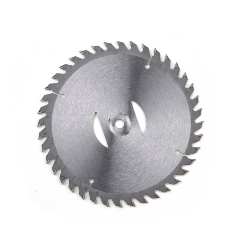 Okrągła tarcza tnąca do podkaszarki.