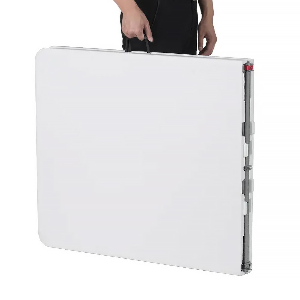 Wymiary stołu (złożonego - walizki): długość 90cm, szerokość 70cm, grubość 8cm.